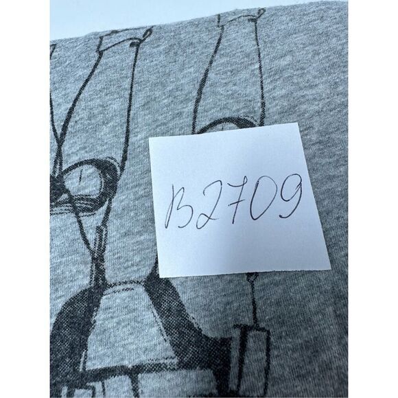 STAR WARS T SHIRT | GAP x STAR WARS COLLAB STORM TROOPER MEDIUM GRAY T SHIRT - Picture 7 of 7